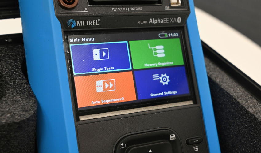 Metrel Alpha EE 3340 Tester